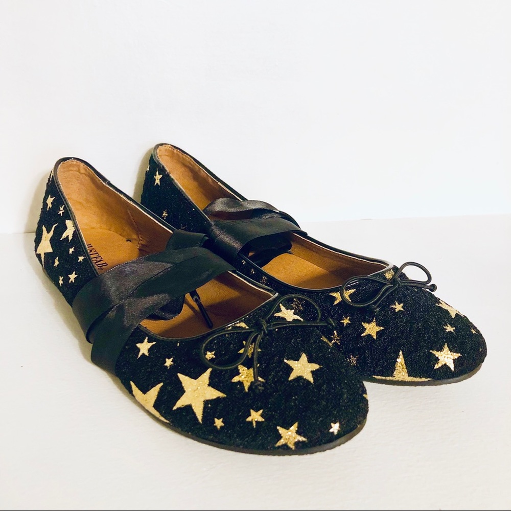 NIB Ribbon Tie Star Print Flats